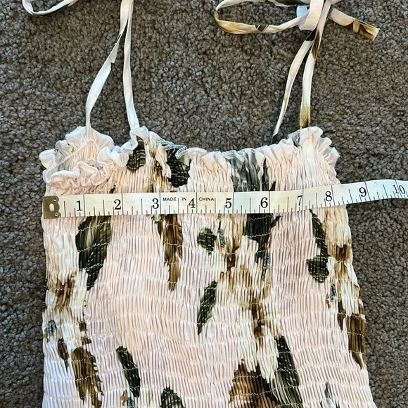 Royal Hawaiian Creations Beige Floral Dress - Picture 5 of 6